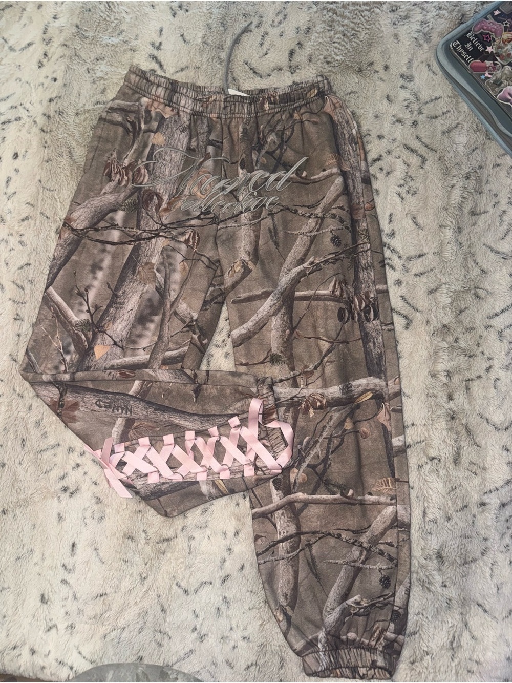 new without tag NAMED COLLECTIVE forbidden camo sweats pink